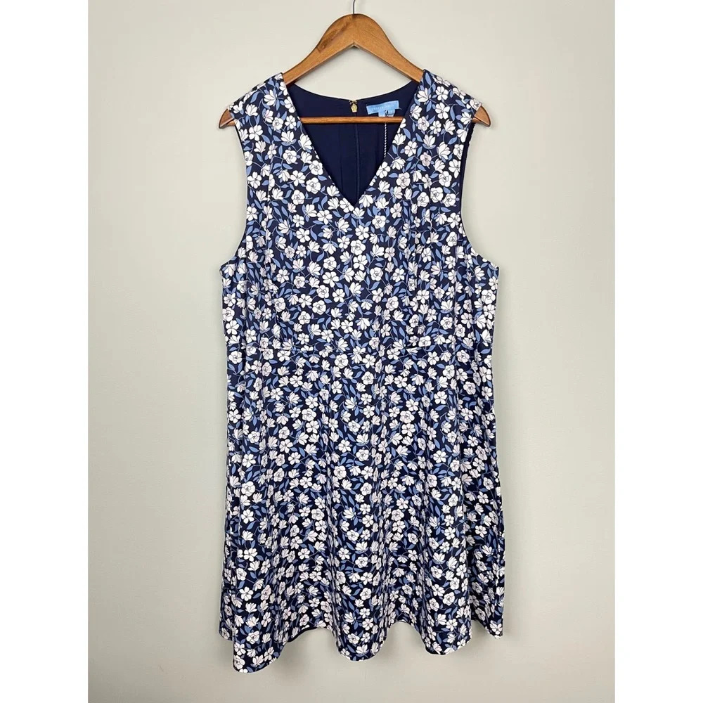 Draper James Floral Love Circle Dress Navy Multi Size 22X - Picture 2 of 8
